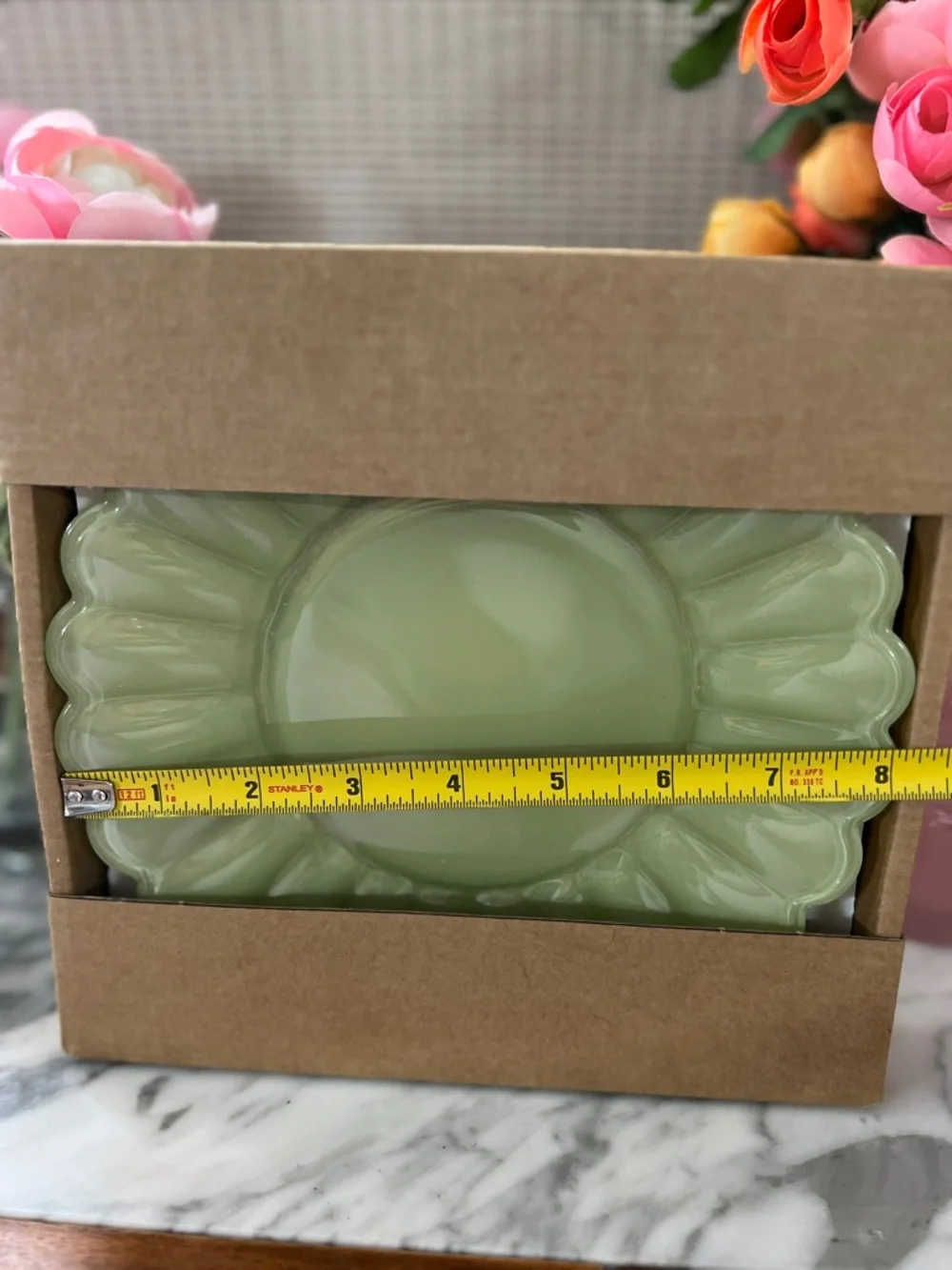 ✨NEW🌸Target Bullseye Playground 2026 Green Flower Shaped Glass Plates🍽️